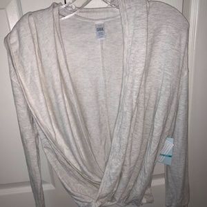 GIrl longsleeve coverup